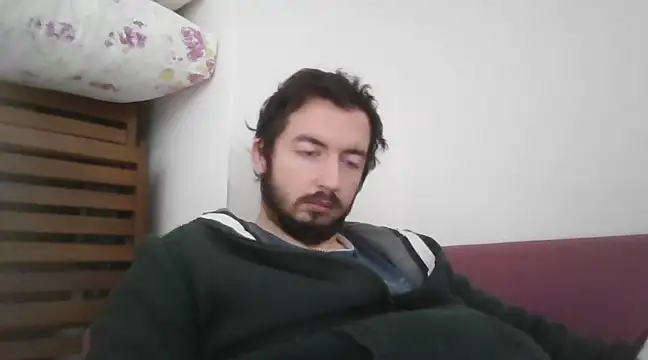 laynufff online show from February 28, 6:10 am