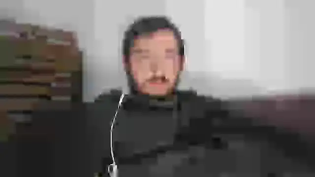 laynufff online show from December 26, 4:36 pm