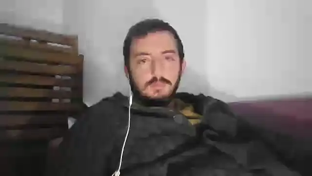 laynufff online show from December 28, 3:37 pm