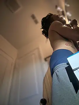 1BeautyN1Beast online show from February 26, 8:10 pm