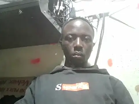 Snapshot of Cedric254 chatting on February 24, 1:13 am Cedric254 online show from February 24, 1:13 am