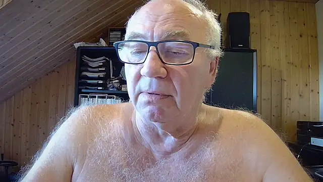 Snapshot of biggandybig chatting on October 20, 10:19 am biggandybig online show from October 20, 10:19 am