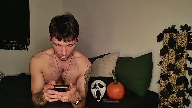 JackDesFeux online show from October 29, 10:51 am