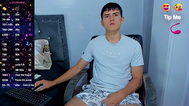 Jacobb Lee online show from November 18, 8:12 pm