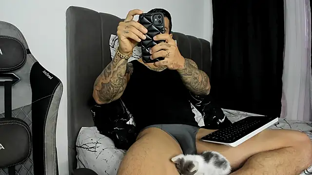 Aron Dark online show from January 8, 1:09 pm