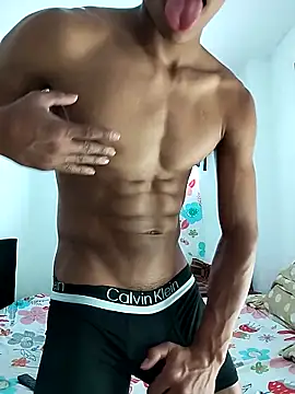 Demiansteven2 online show from February 2, 8:39 pm