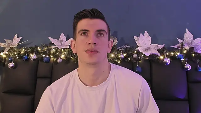 MikaelSlow online show from December 21, 5:48 am