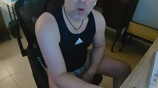 slzypvtpig online show from February 5, 11:17 am