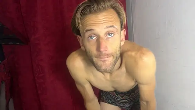 Snapshot of aquilesmade chatting on October 8, 4:33 pm aquilesmade online show from October 8, 4:33 pm