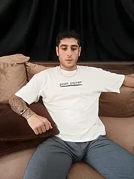 arenn1997 online show from November 4, 12:17 pm