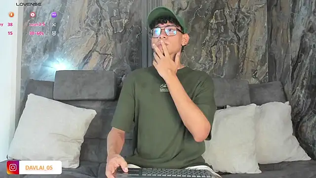 Daviid laidd online show from December 5, 7:54 pm