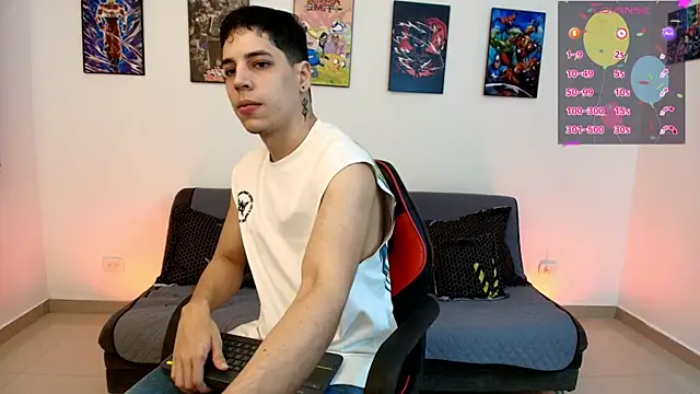jonathanjoestar  online show from June 3, 10:15 pm