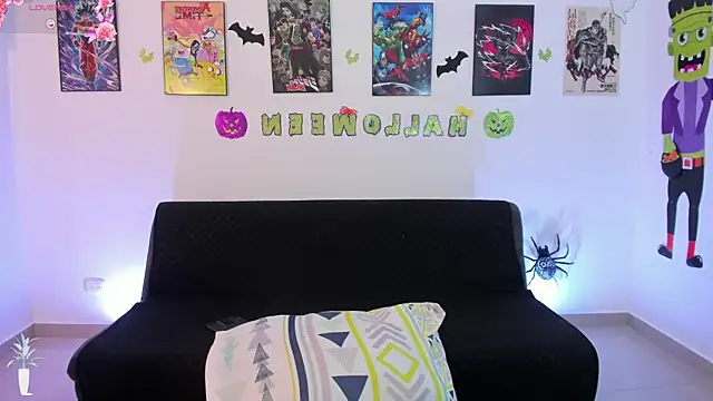 Snapshot of jonathanjoestar_ chatting on October 18, 9:09 pm jonathanjoestar online show from October 18, 9:09 pm