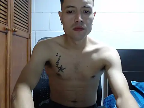 dimitriquiet05 online show from February 6, 8:55 am