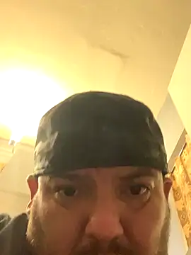 valleyoneofakind online show from November 7, 10:35 pm