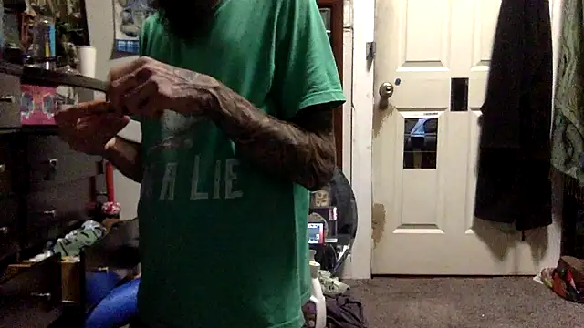 Robriguezxxx online show from March 31, 6:37 am