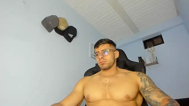 Snapshot of _Poseidon1_ chatting on February 24, 4:05 am Poseidon1 online show from February 24, 4:05 am