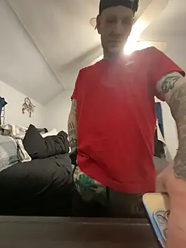 VixyGang online show from March 3, 6:15 pm