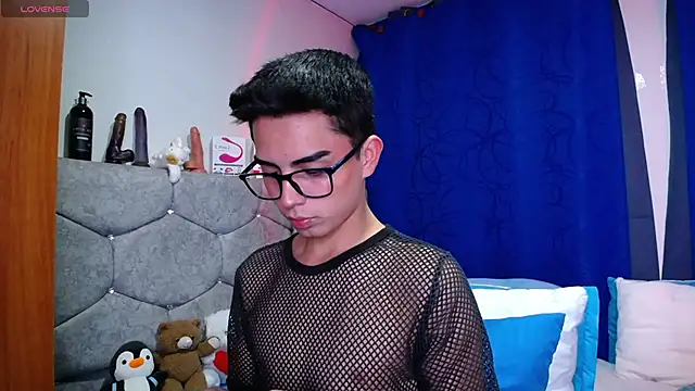 OwenBluee online show from September 30, 1:12 am