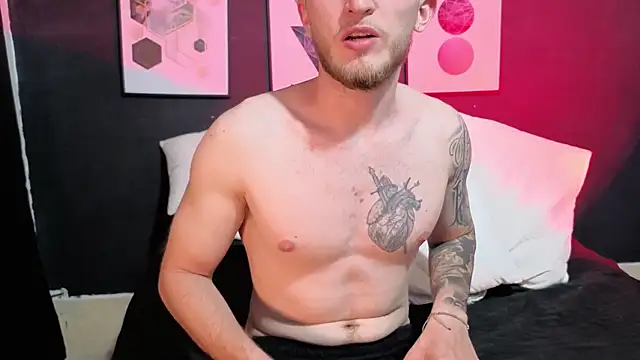 Dylanwhite23  online show from March 16, 3:24 am