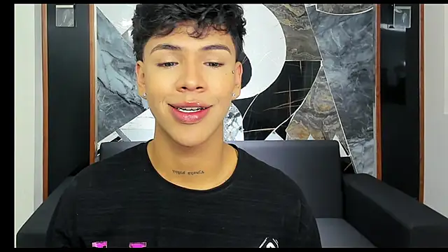 Timmy King  online show from December 19, 10:10 pm