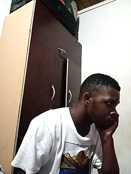 Uncletee112 online show from January 9, 2:44 pm