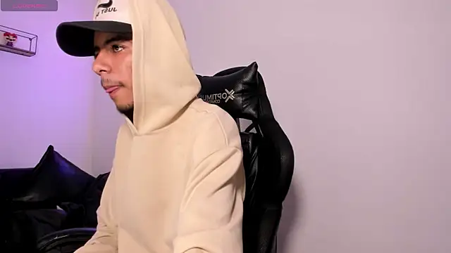 dikey 62 online show from March 24, 9:30 pm