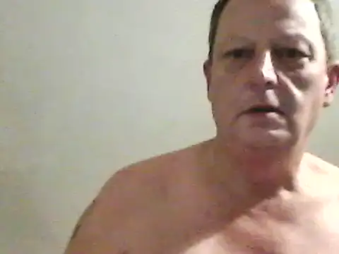 chubbybear2cum online show from December 3, 1:50 am