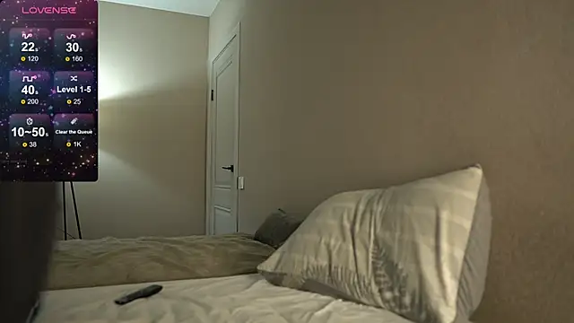 TaisonBrownX online show from September 30, 7:06 pm