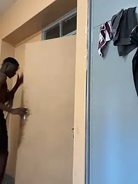 HottSledge online show from February 10, 6:51 am