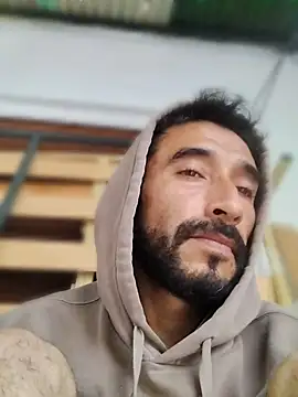 weedmanhot28 online show from April 11, 6:42 am