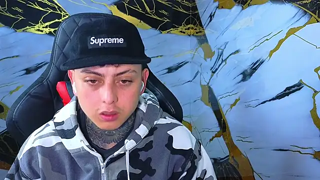 Kevin22 222 online show from March 16, 3:13 am