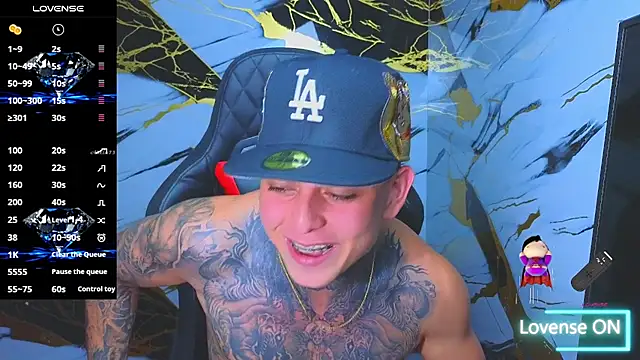 Kevin22 222 online show from November 18, 6:17 am