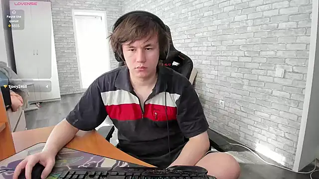 iliaskrislove online show from March 19, 10:55 am