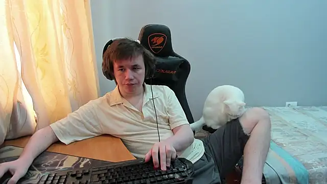 iliaskrislove online show from February 26, 6:59 am