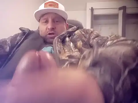 poundyouout69 online show from January 24, 8:43 pm