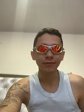 andeerr  online show from September 16, 3:57 pm