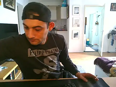 mihaimichael online show from June 17, 1:24 pm