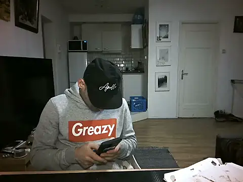 mihaimichael online show from May 4, 9:49 pm