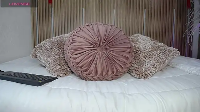 Tayzon Foxxx online show from March 25, 8:24 pm