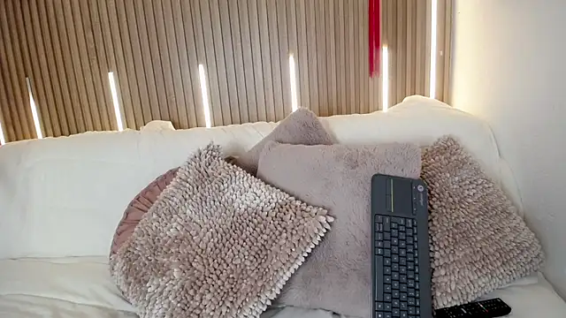 Tayzon Foxxx online show from April 18, 8:31 pm