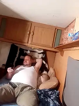 Snapshot of tjmacksjr chatting on December 9, 4:45 am tjmacksjr online show from December 9, 4:45 am