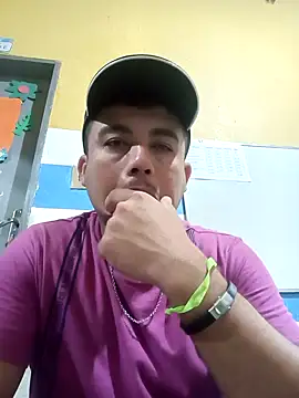 PIKAdePAU27 online show from February 11, 4:01 am