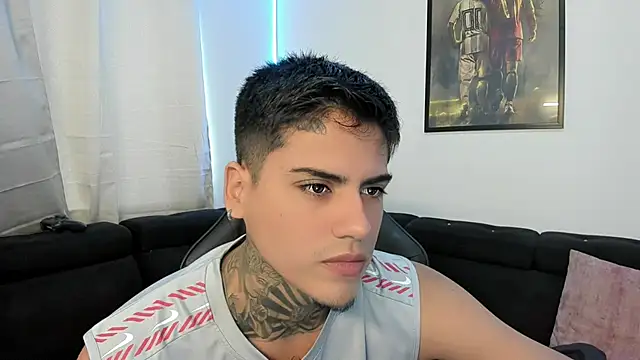 Snapshot of mad_maxxx2 chatting on February 9, 1:14 pm mad maxxx2 online show from February 9, 1:14 pm