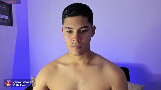 Snapshot of Iamdylan777 chatting on January 22, 11:00 pm Iamdylan777 online show from January 22, 11:00 pm