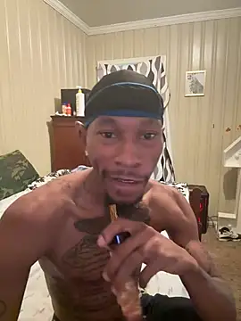 KingDerRico online show from April 10, 4:14 pm