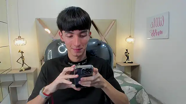 Jake evans online show from December 17, 7:53 pm