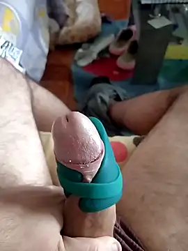 Snapshot of Durovoglioso2 chatting on March 15, 2:45 pm Durovoglioso2 online show from March 15, 2:45 pm