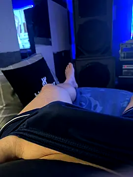 MatthewEmme online show from December 3, 11:55 pm