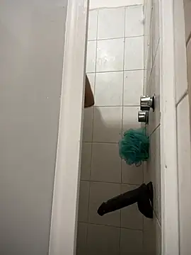 culitotragon24 online show from February 18, 7:39 am